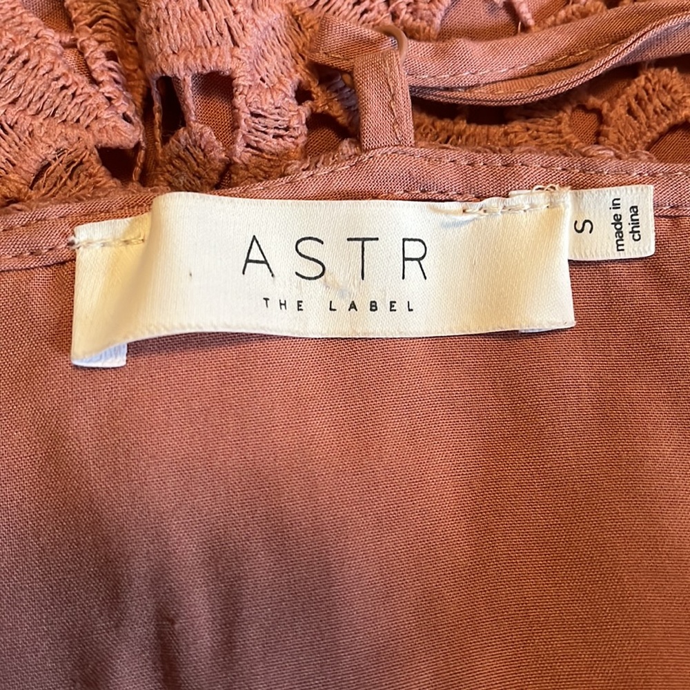 ASTR the Label Lace A-Line Midi Dress in Pink Mauve - Picture 9 of 9